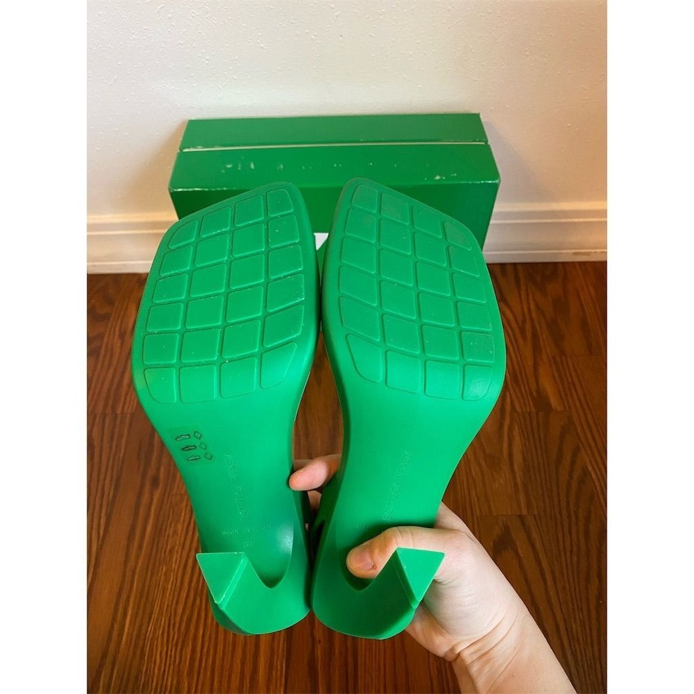 Bottega Veneta Jimbo Sandal Parakeet Green Rubber Slingback Heel 739786V2AS0 37 - Picture 7 of 8